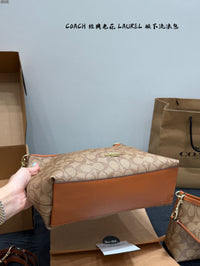 Laurel Shoulder Bag