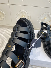 Monolith Fisherman Sandals