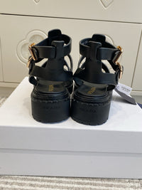 Monolith Fisherman Sandals