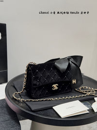 Classic Flap Bag Velvet