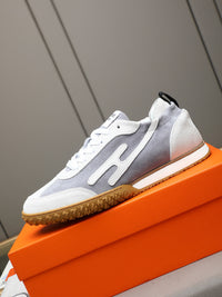 Trail Sneakers