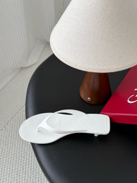 Vittoria Thong Sandals