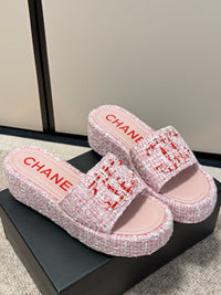 26K Platform Slides