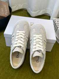 26S Ribbon Sneakers