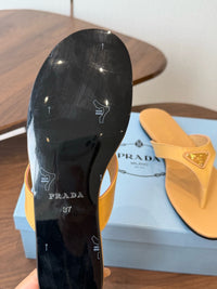 26S Leather Thong Sandals