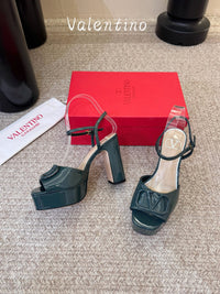 VLogo Signature Platform Sandals