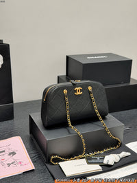 26P Vanity Chain Bag