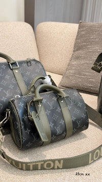 Keepall Bandoulière Bag