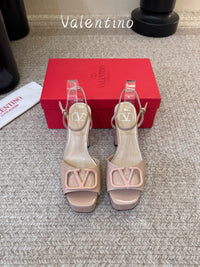VLogo Signature Platform Sandals