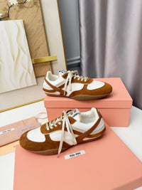 Gymnasium Sneakers