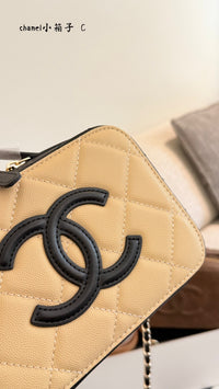 26B Vanity Bag