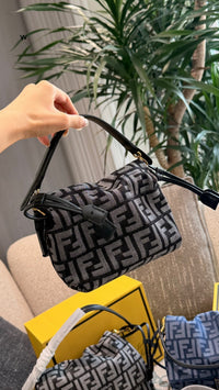 Baguette Soft Bag