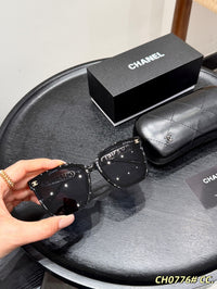 5559 Rectangle Logo Sunglasses