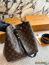 NéoNoé MM Bucket Bag