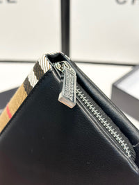 Horseferry Check Wallet