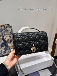 Miss Caro Cannage WOC Chain Bag