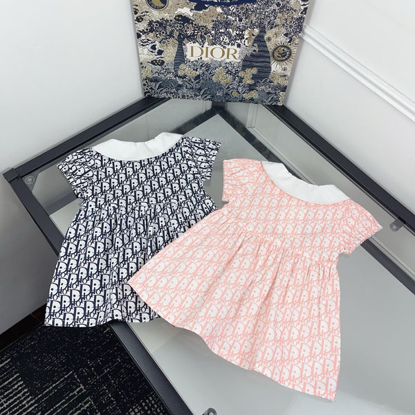 Short-Sleeved Dress with Peter Pan Collar