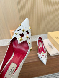Garavani Studdy Pumps