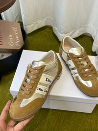 26S Ribbon Sneakers