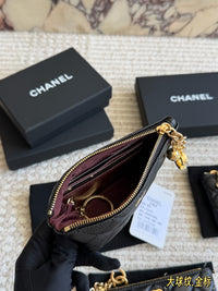 Small Zipped Pouch