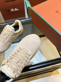 Fast Walk Sneakers