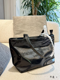 Punch Medium Leather Tote Bag