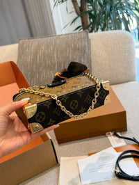 Vanity Pouch Trunk Bag