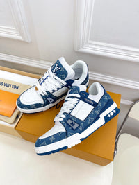 Logo Trainers
