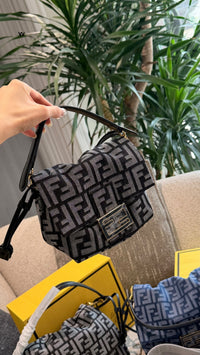 Baguette Soft Bag
