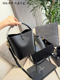 Le 37 Bucket Bag