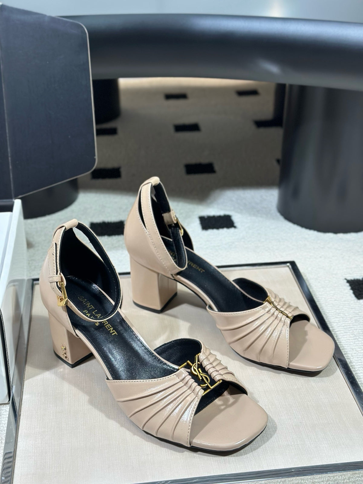 26S Babylone Leather Mules