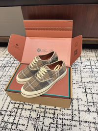 Nantucket Walk Sneakers