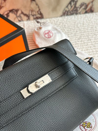 Kelly Messenger PM Bag
