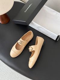 26B Mary Jane Ballet Flats