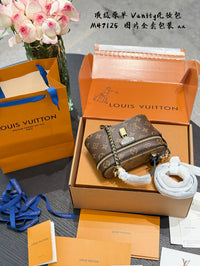Vanity Chain Pouch Bag