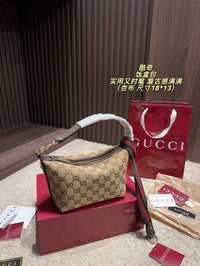 Lady Lunetta Small Shoulder Bag