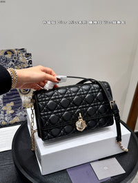 Miss Caro Cannage WOC Chain Bag