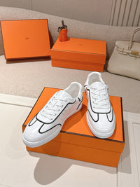 Boomerang Sneakers