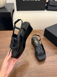 26S Platform Sandals