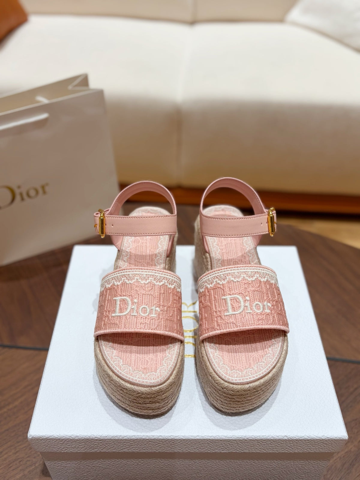Dentelle Wedge Sandals