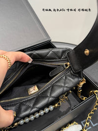 25S Pearl Chain Round Bag