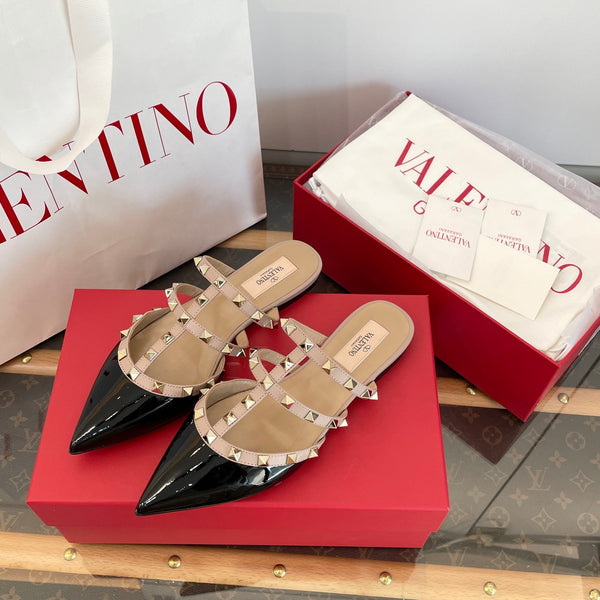 Garavani Rockstud Flat Mules