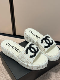 26K Platform Slides