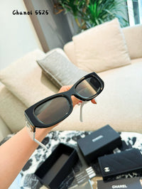 5525 Rectangle Sunglasses