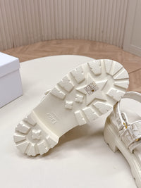 Dioract Platform Sandals