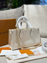 OnTheGo East West Bag