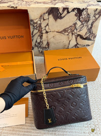 Nice BB Vanity Case