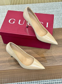 Bombshell Pumps