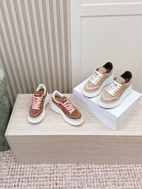 Nama Runner Platform Sneakers