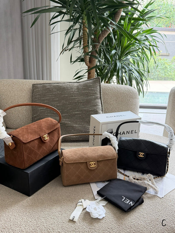 26S Maxi Flap Bag